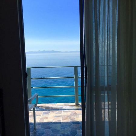 Ria Mare Hotel Qeparo Luaran gambar